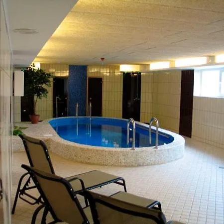 Jaeneda Guesthouse *